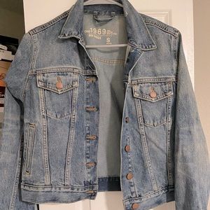 GAP fitted jean jacket